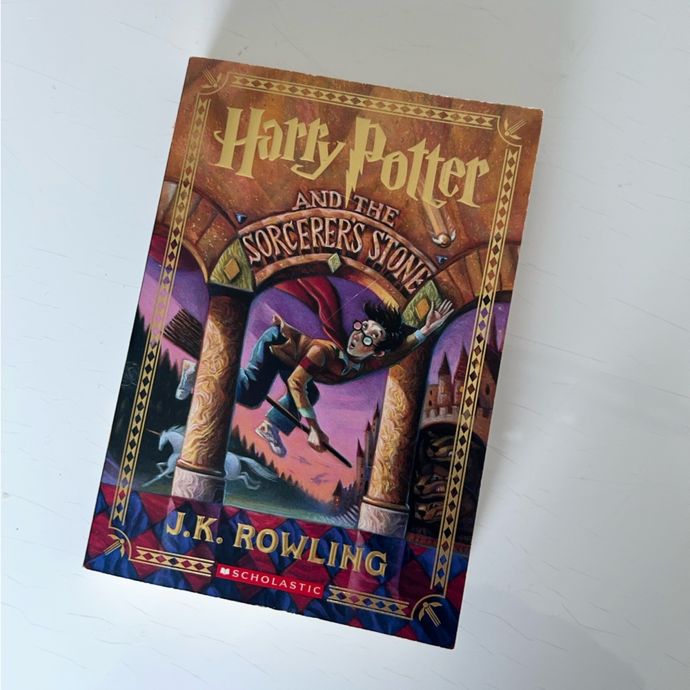 Harry Potter Sorcerer’s Stone J.K. Rowling Paperback Book